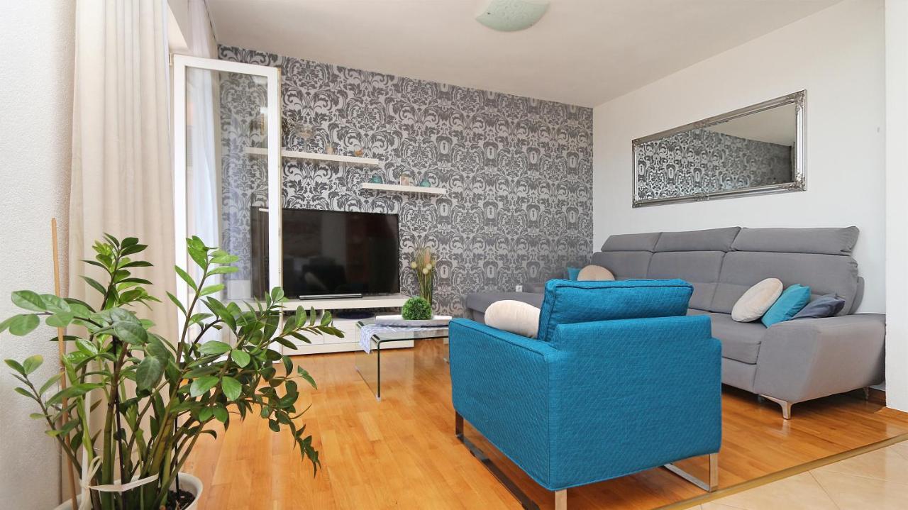 Apartments Emilija Makarska Esterno foto