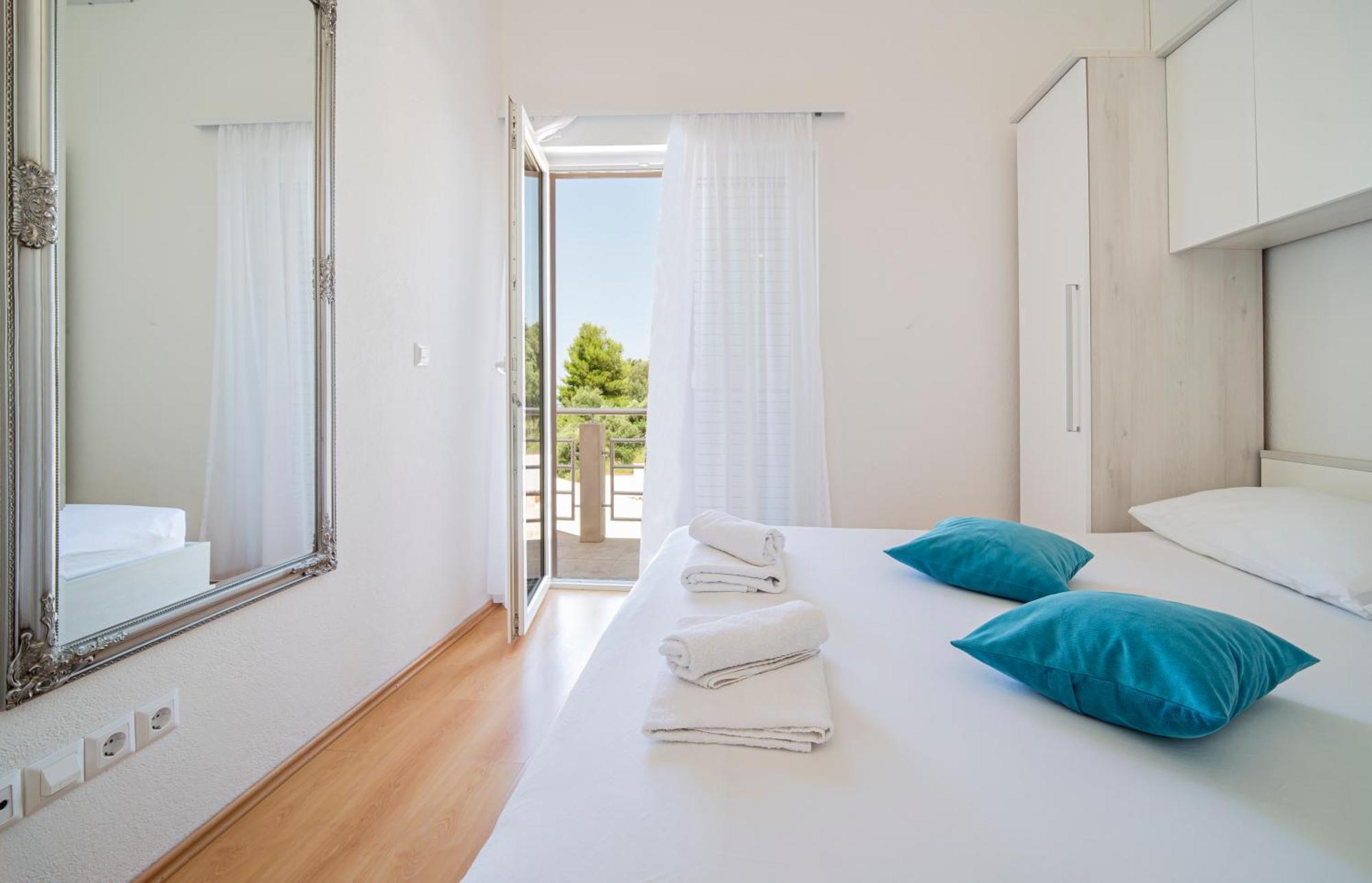 Apartments Emilija Makarska Esterno foto