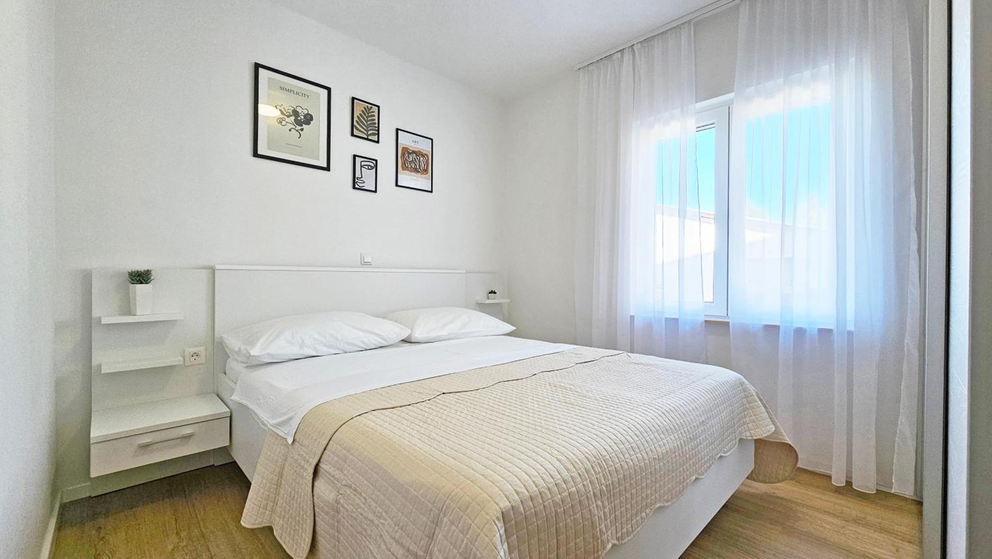 Apartments Emilija Makarska Esterno foto