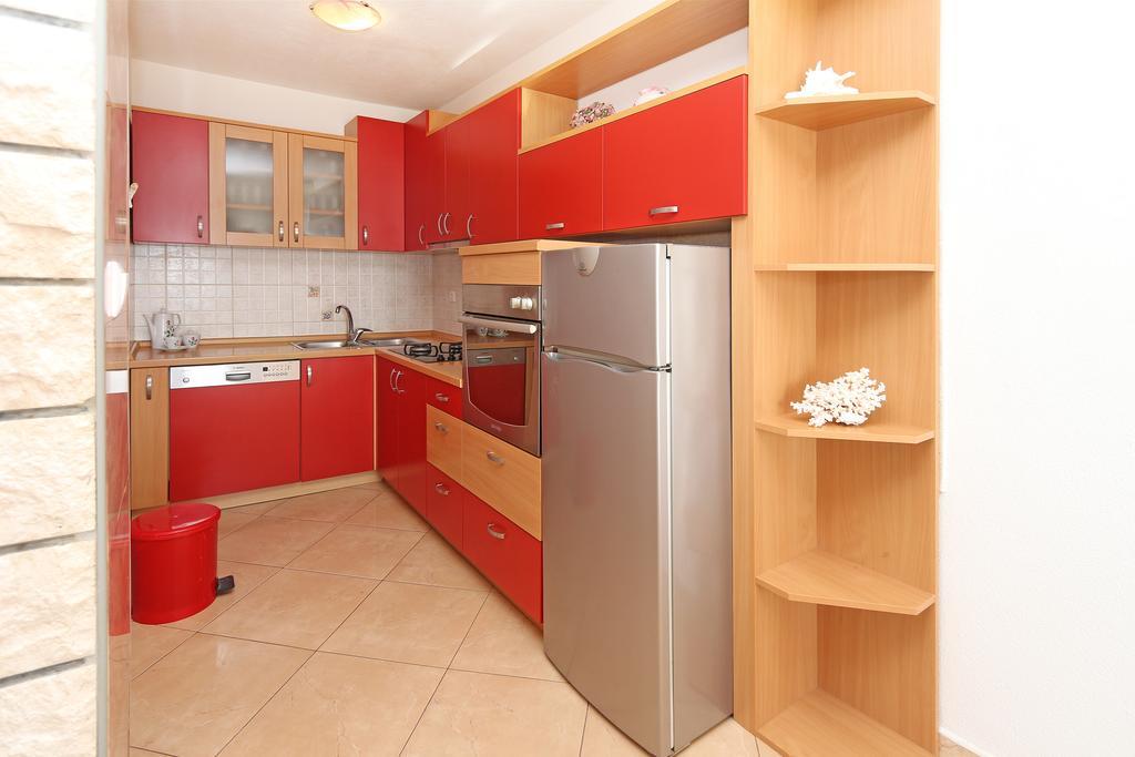 Apartments Emilija Makarska Esterno foto